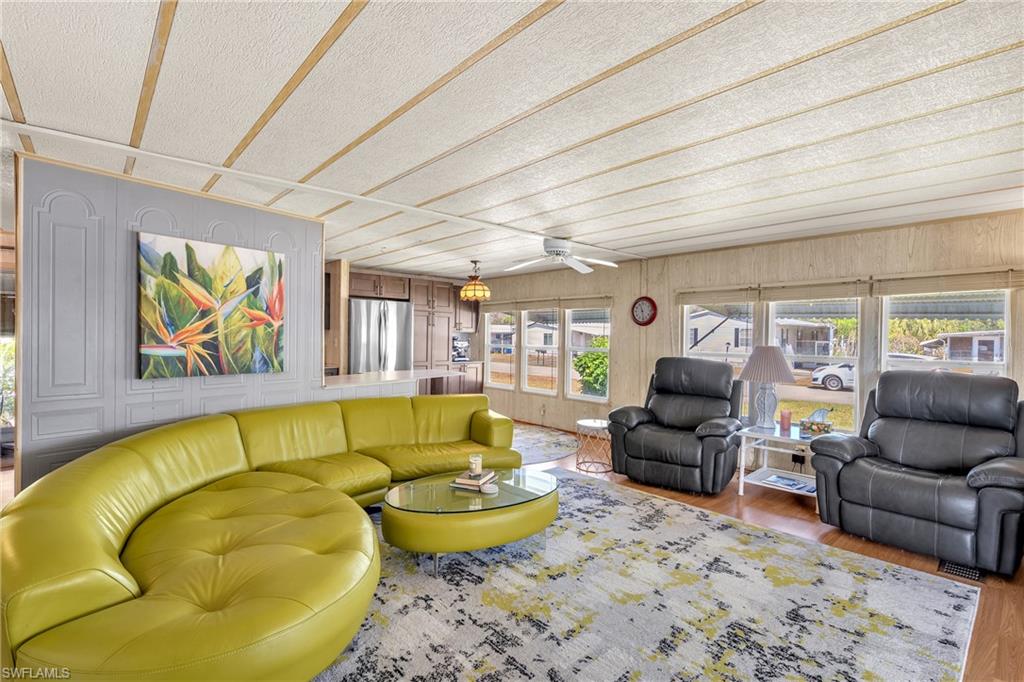 IMPERIAL HARBOR - Residential