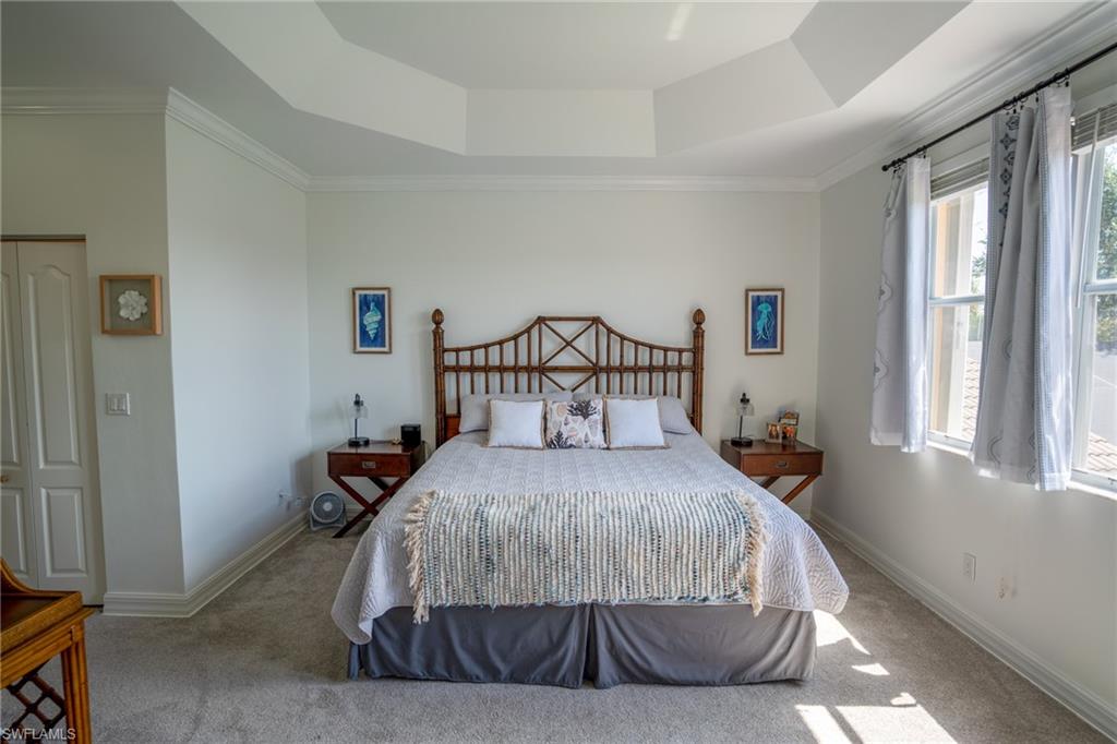 SATURNIA LAKES - Residential