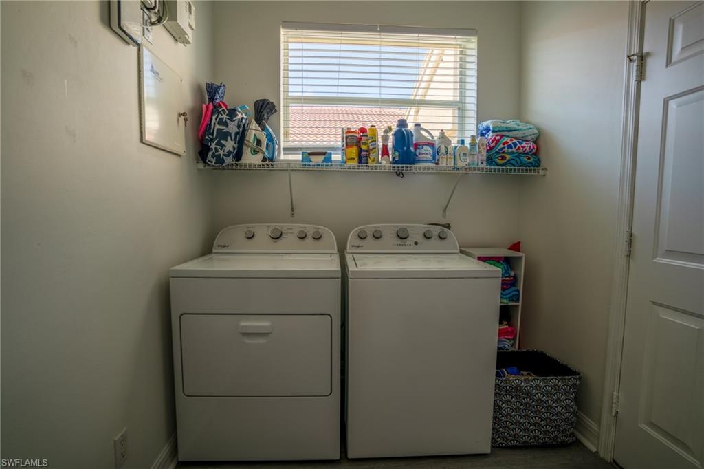 SATURNIA LAKES - Residential