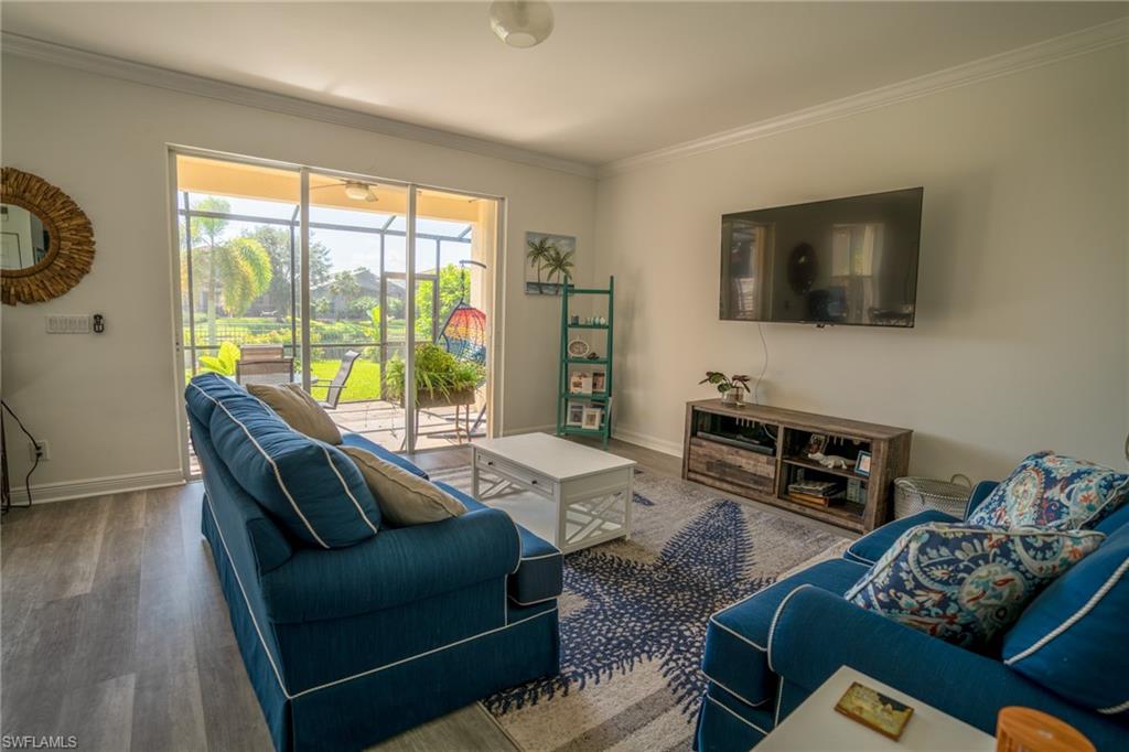 SATURNIA LAKES - Residential