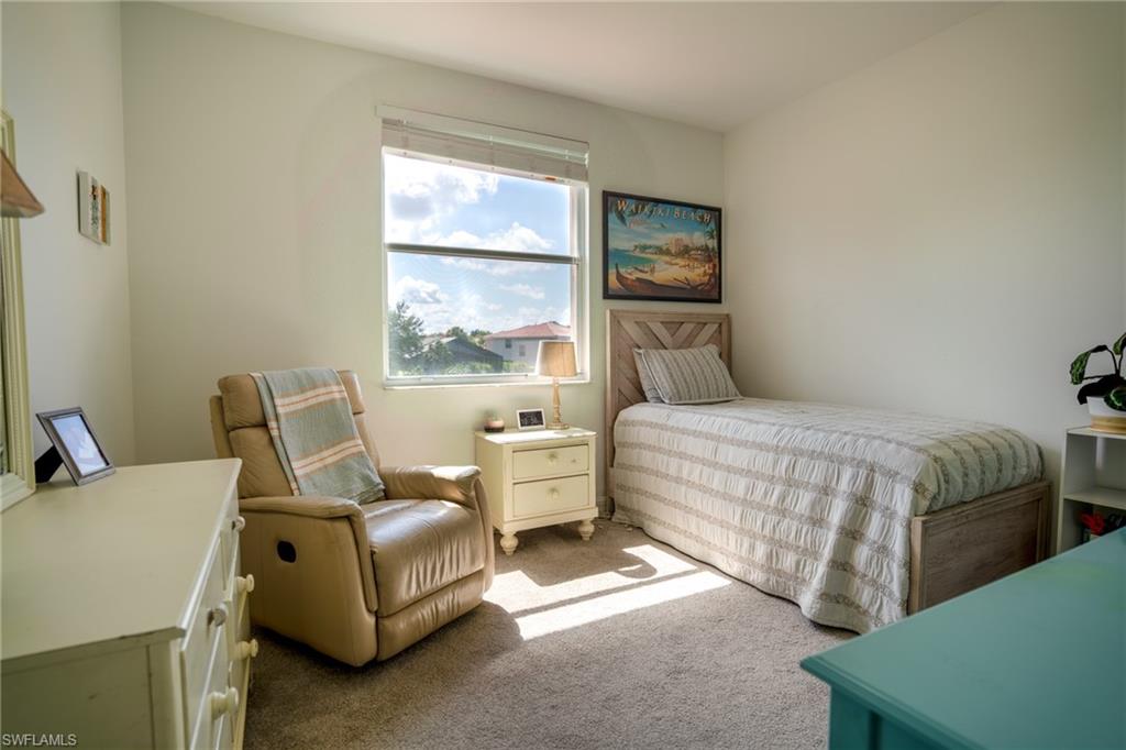 SATURNIA LAKES - Residential