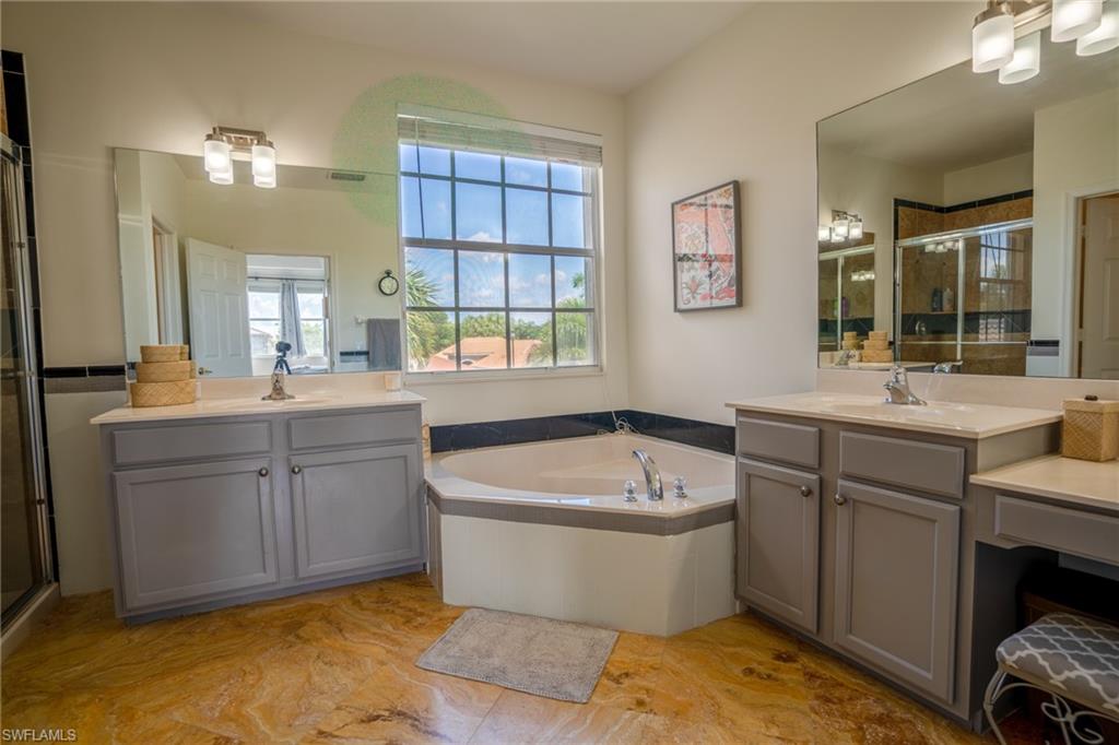 SATURNIA LAKES - Residential