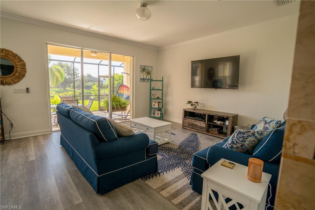 SATURNIA LAKES - Residential