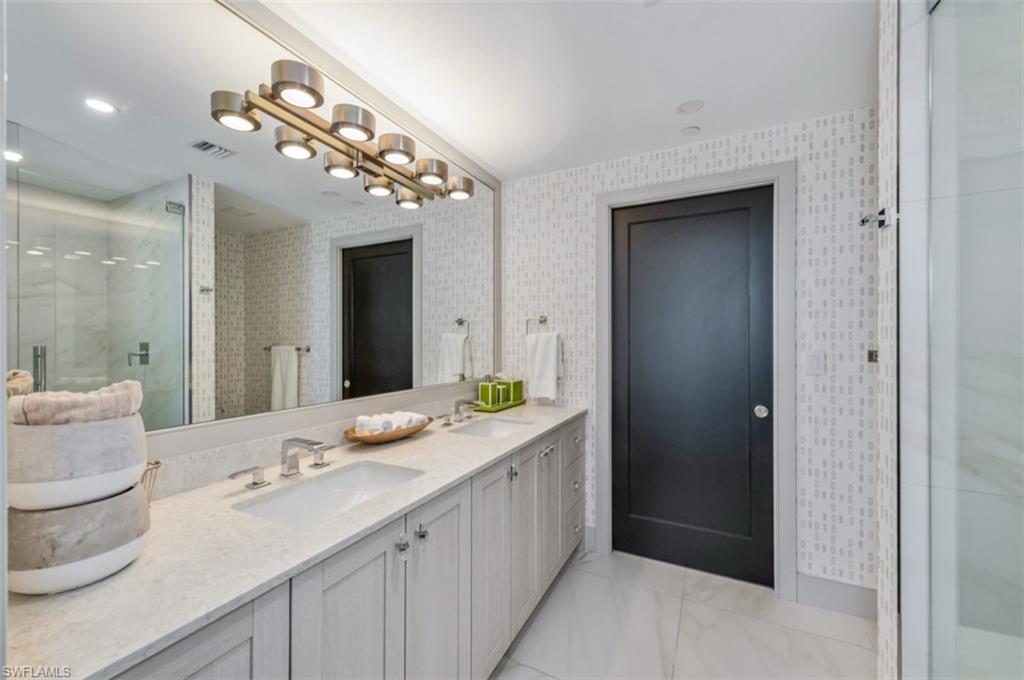 KALEA BAY TOWER 200 - Residential