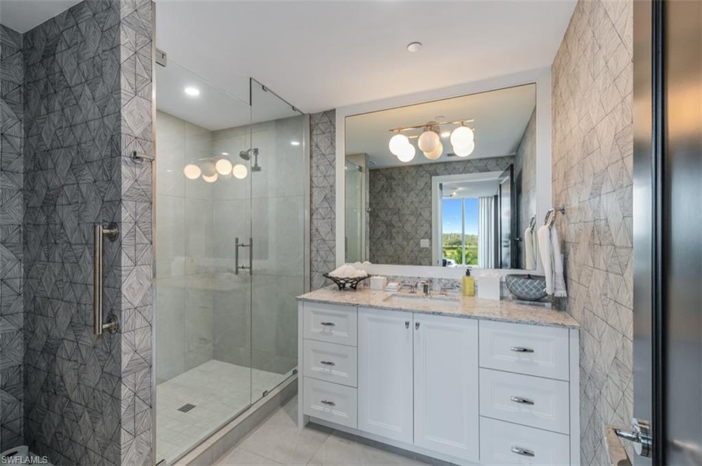 KALEA BAY TOWER 200 - Residential