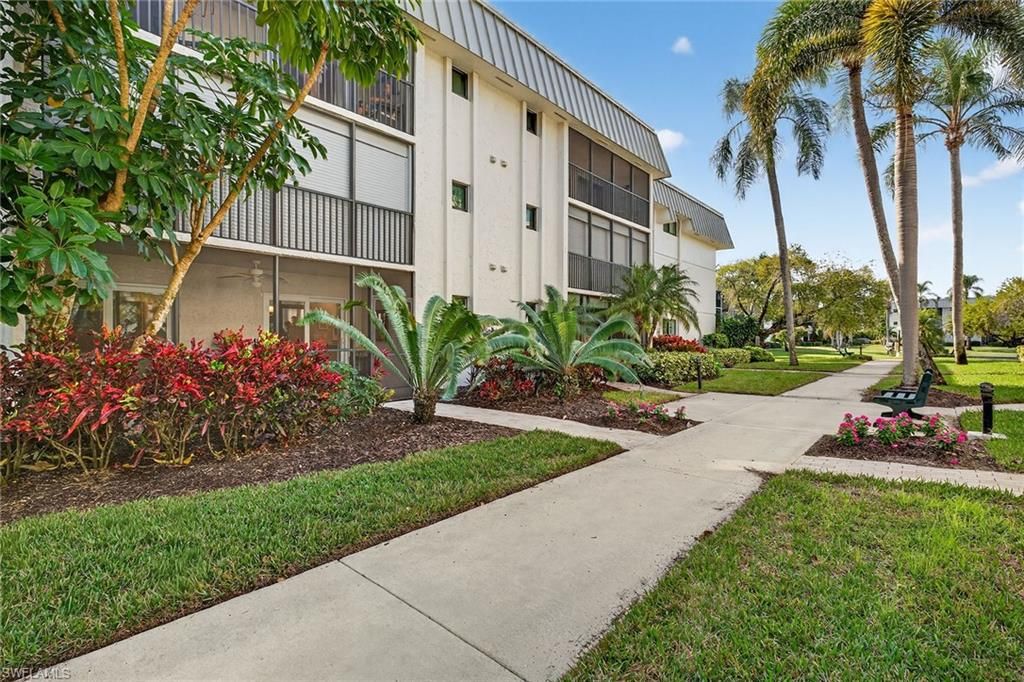 Photo of 788 Park Shore DR #C10, NAPLES, FL 34103 (MLS # 225082184)