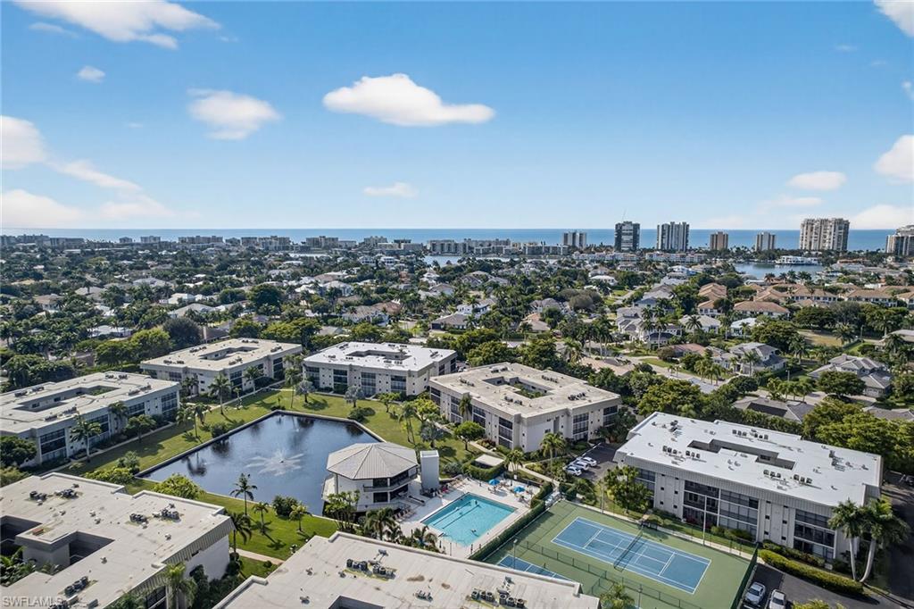 HIDDEN LAKE VILLAS - Residential