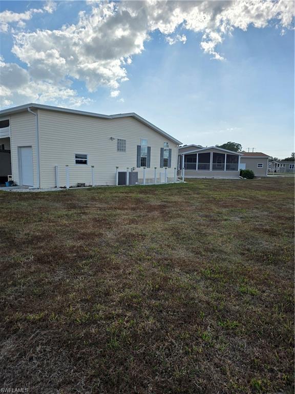 COUNTRY LAKES - Residential