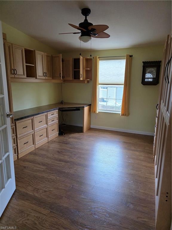 COUNTRY LAKES - Residential