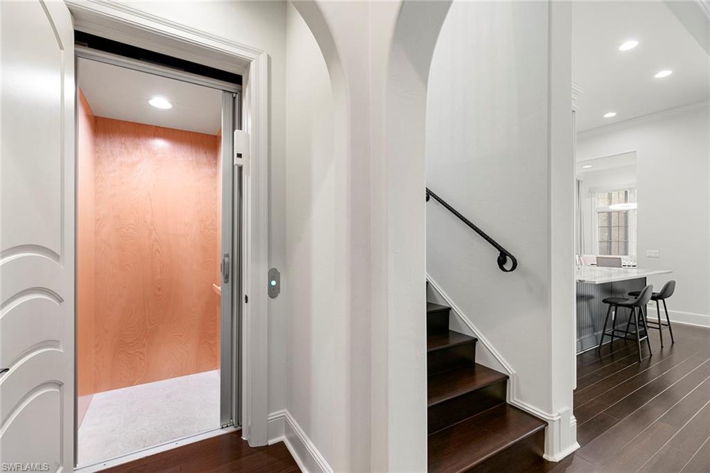 SERAFINA AT TIBURON - Residential