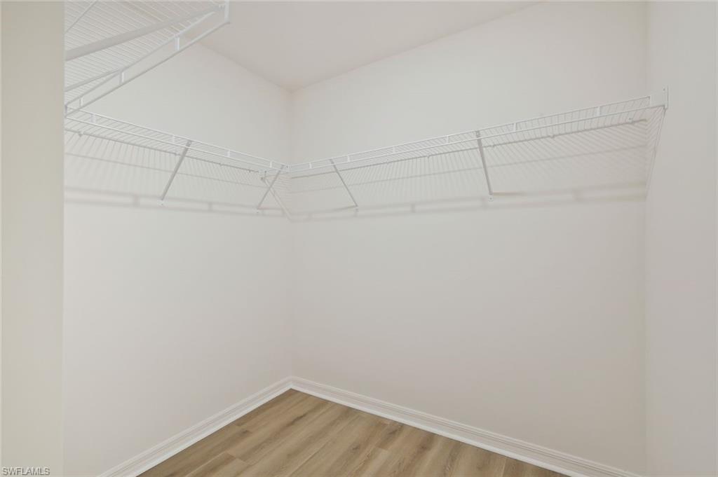 MIRROR LAKES - Residential