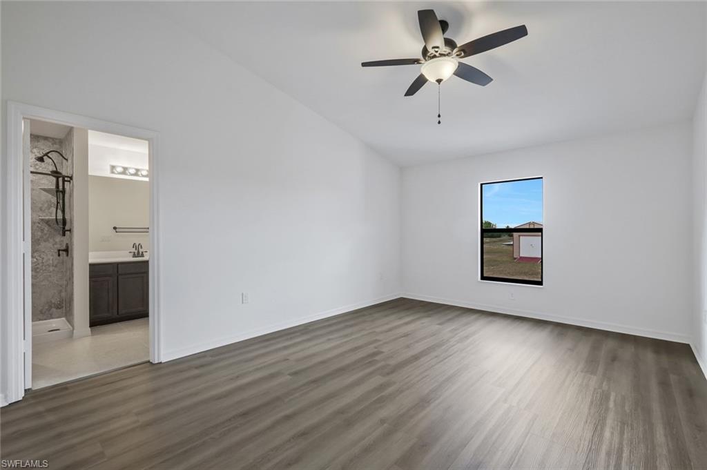 MIRROR LAKES - Residential