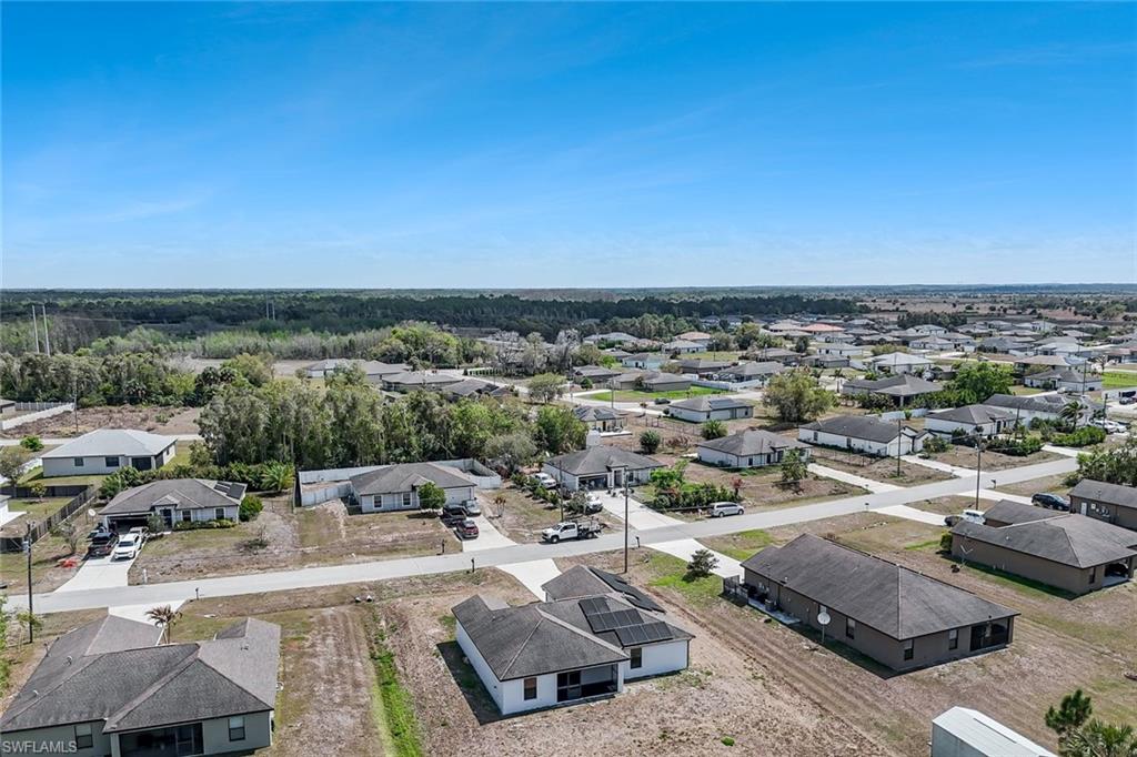 MIRROR LAKES - Residential