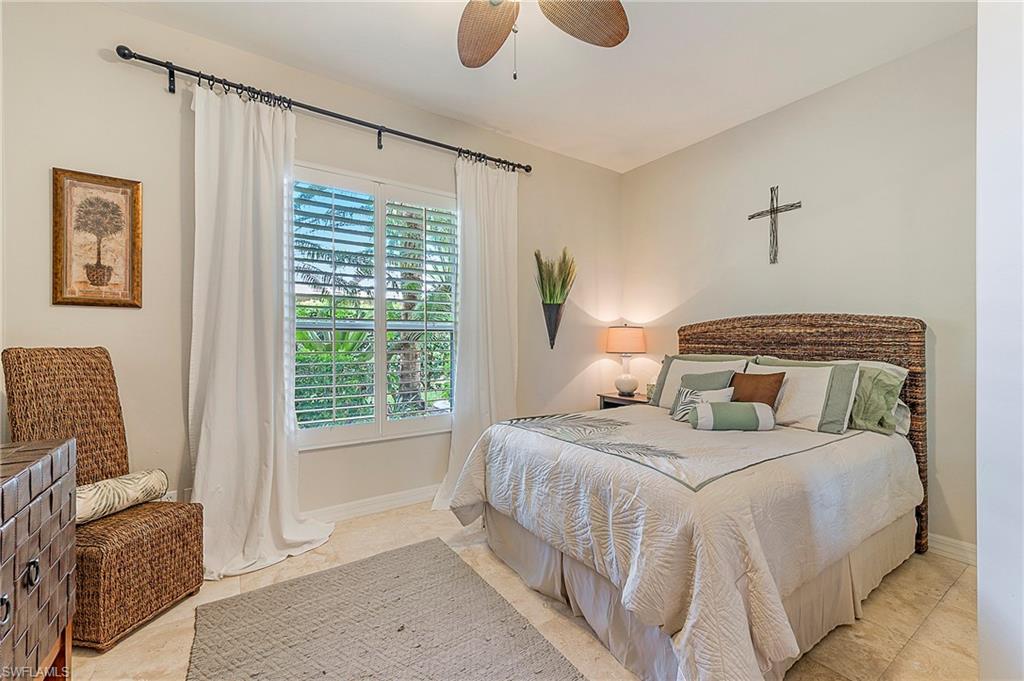 WILSHIRE LAKES - Residential