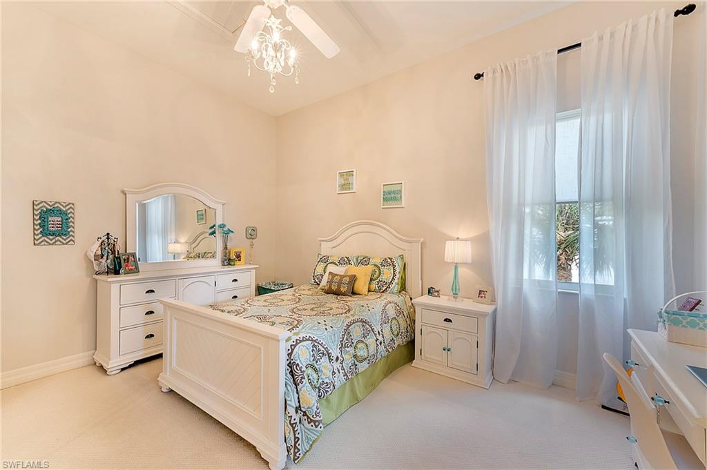 WILSHIRE LAKES - Residential