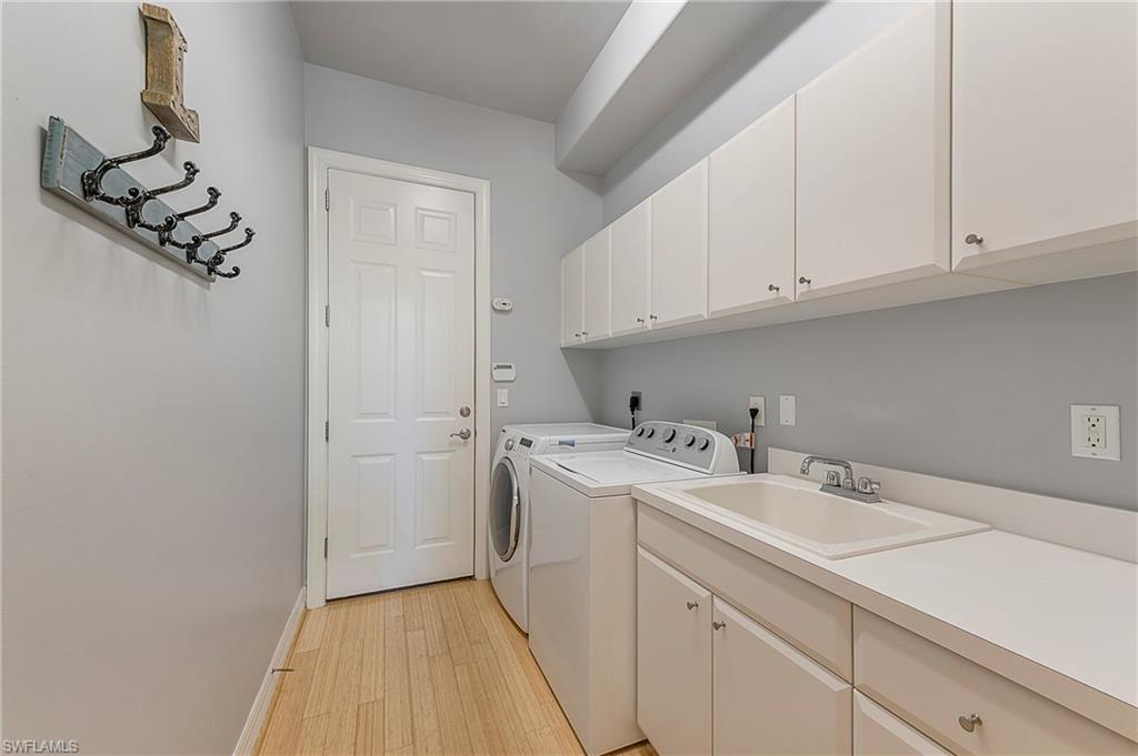 WILSHIRE LAKES - Residential