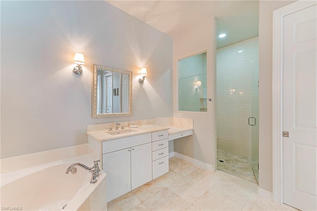 WILSHIRE LAKES - Residential