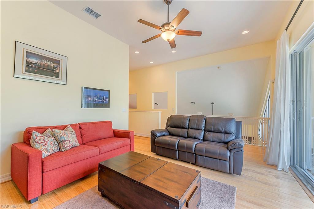 WILSHIRE LAKES - Residential