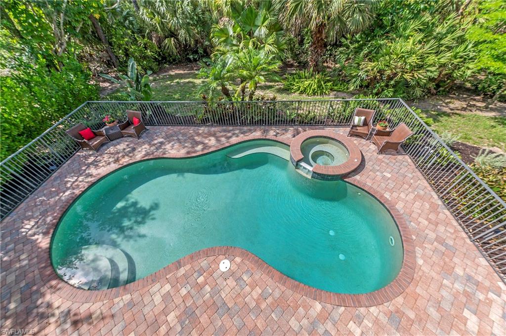 WILSHIRE LAKES - Residential