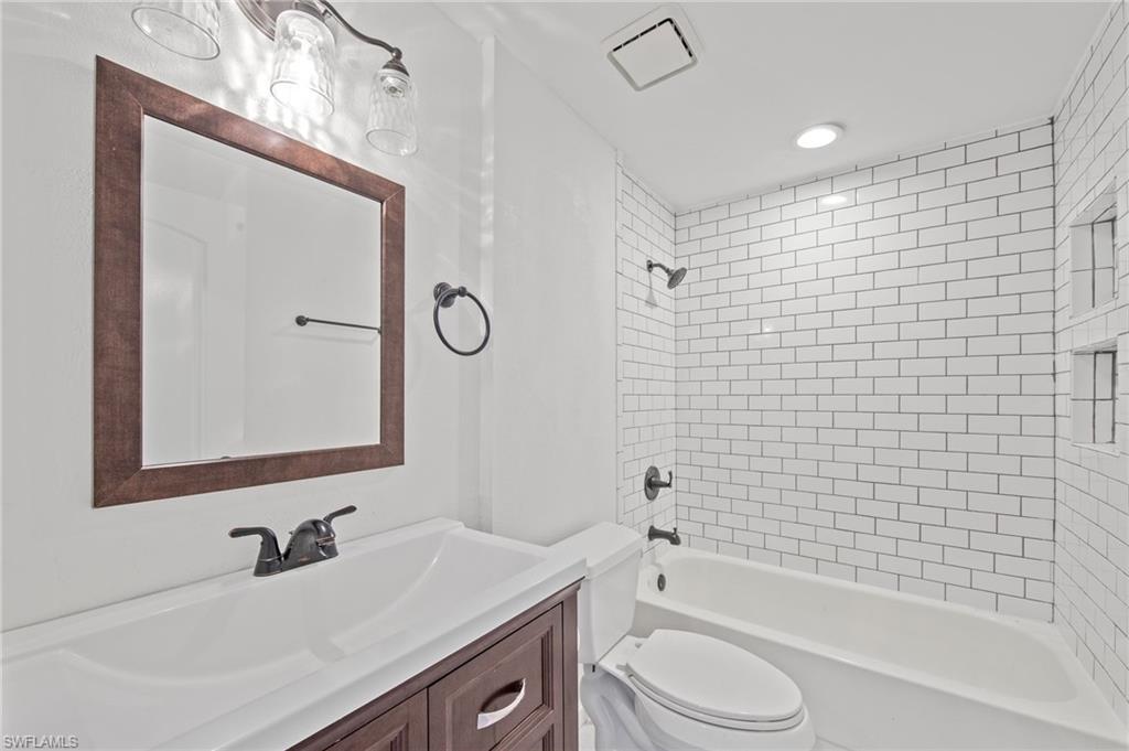 SAN CARLOS PARK - Residential