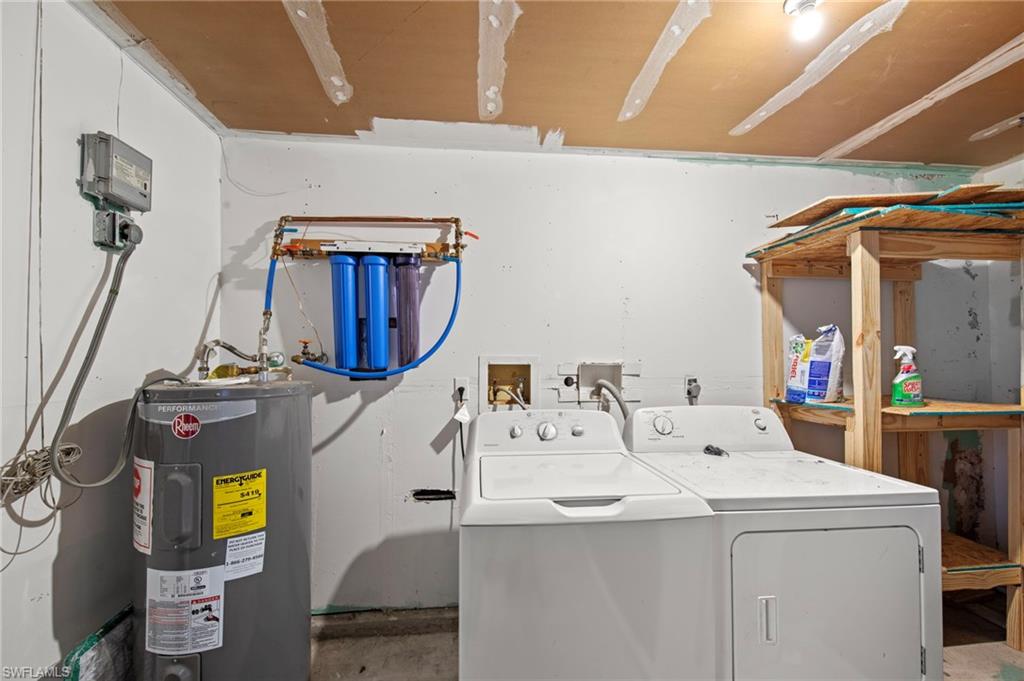 SAN CARLOS PARK - Residential