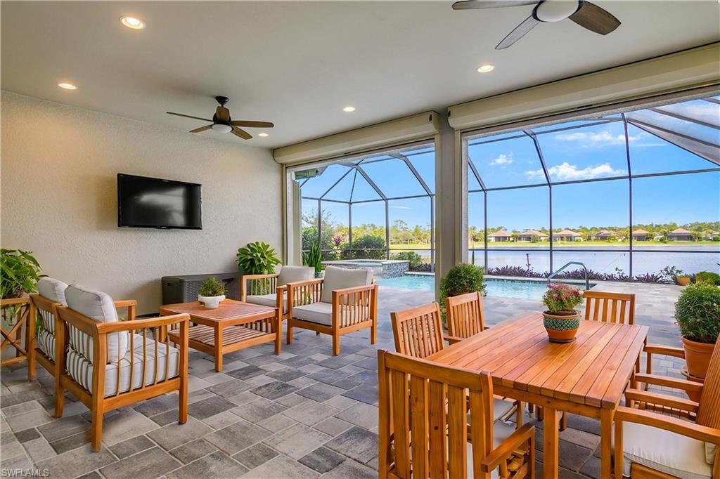 ESTERO POINTE - Residential