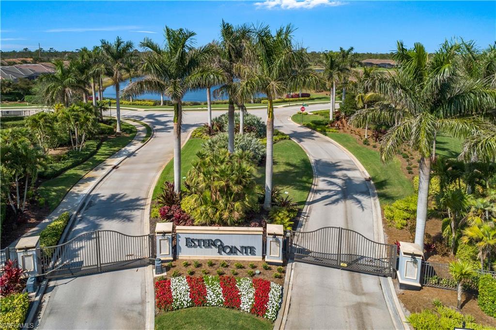 ESTERO POINTE - Residential