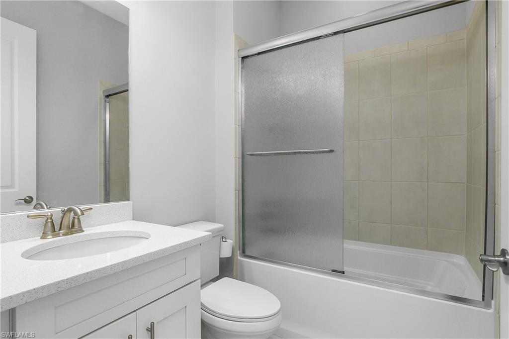 ESTERO POINTE - Residential