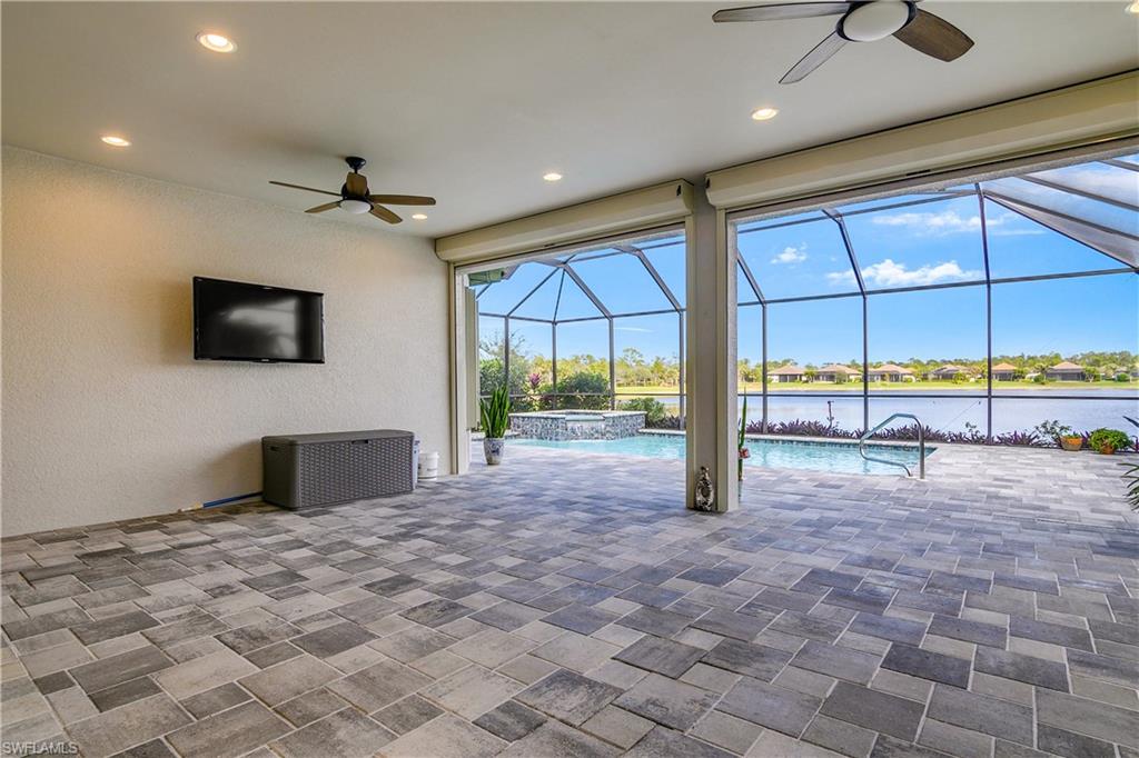ESTERO POINTE - Residential