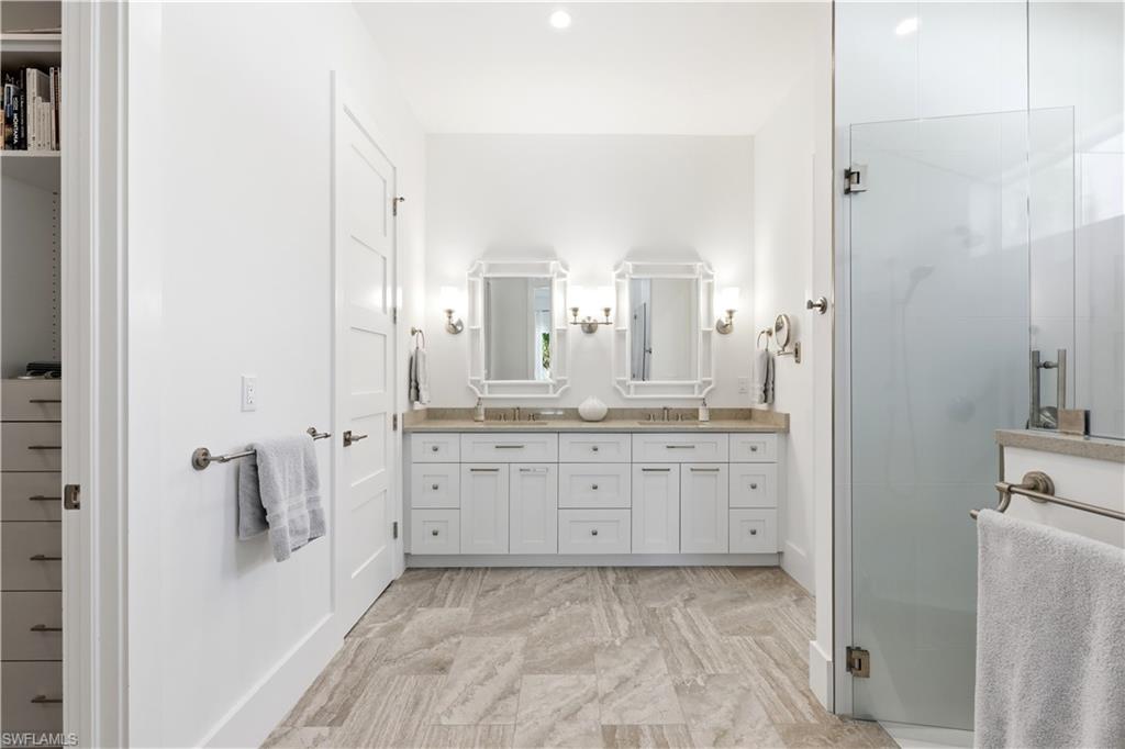 NAPLES PARK - Residential