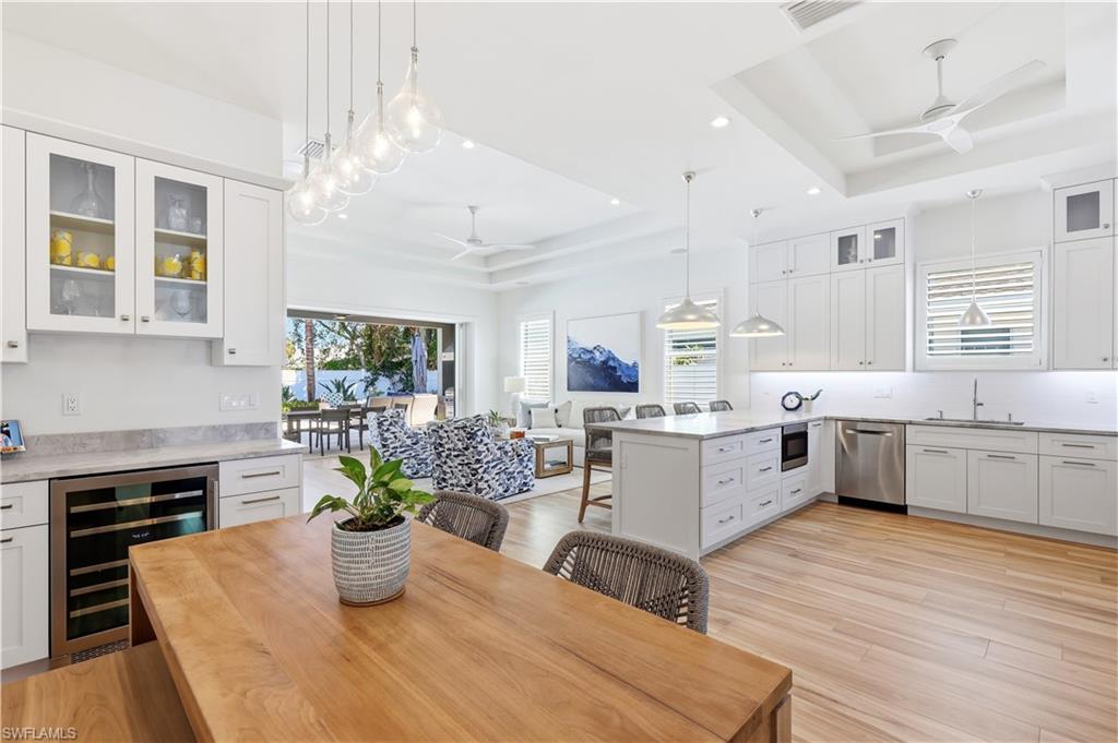 NAPLES PARK - Residential