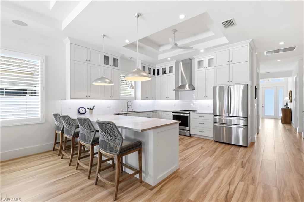 NAPLES PARK - Residential