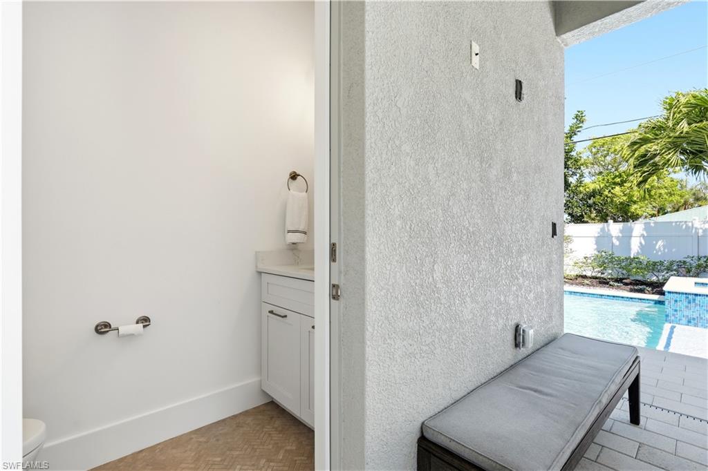 NAPLES PARK - Residential