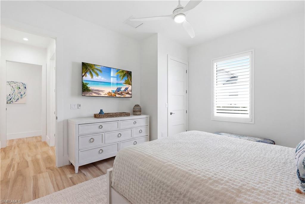 NAPLES PARK - Residential