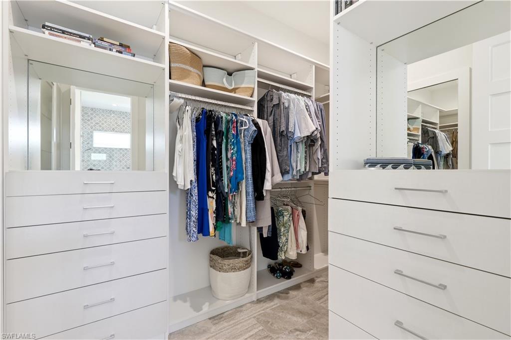 NAPLES PARK - Residential