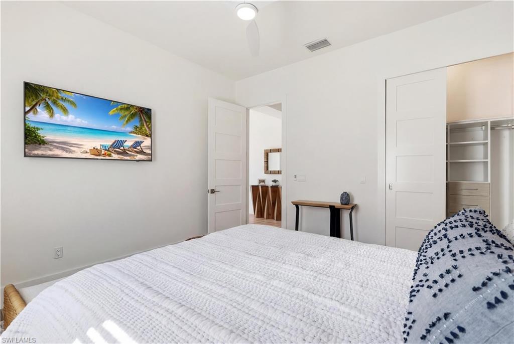 NAPLES PARK - Residential