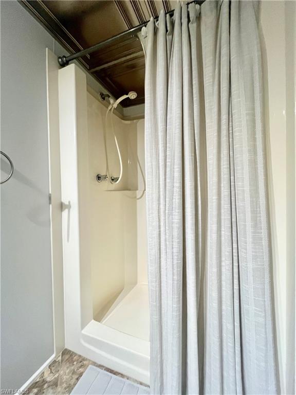 FOREST PARK MOBILE HOME - Residential