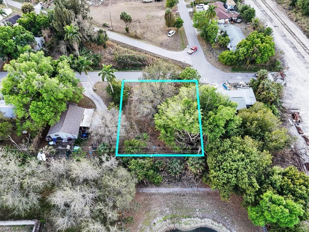FORT MYERS - Land