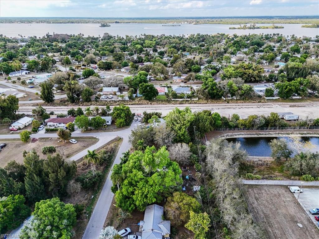 FORT MYERS - Land