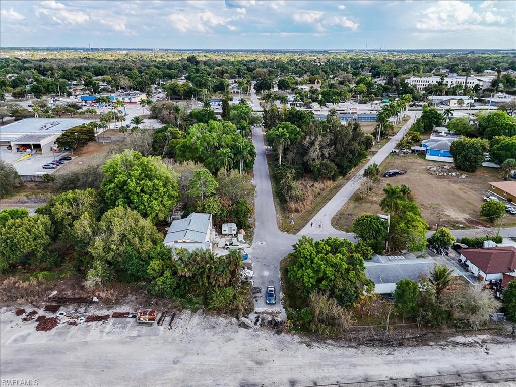 FORT MYERS - Land