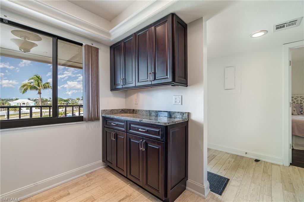 BAY VILLAGE CONDO - Residential