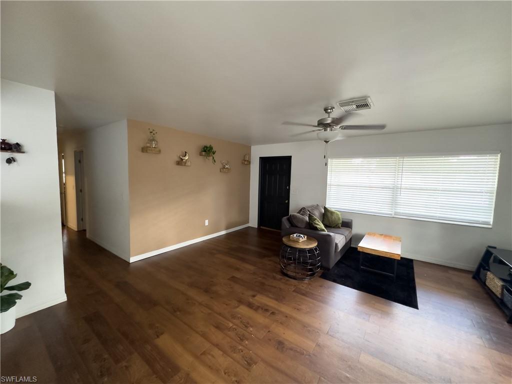 PALM SPRINGS ESTATES - Residential