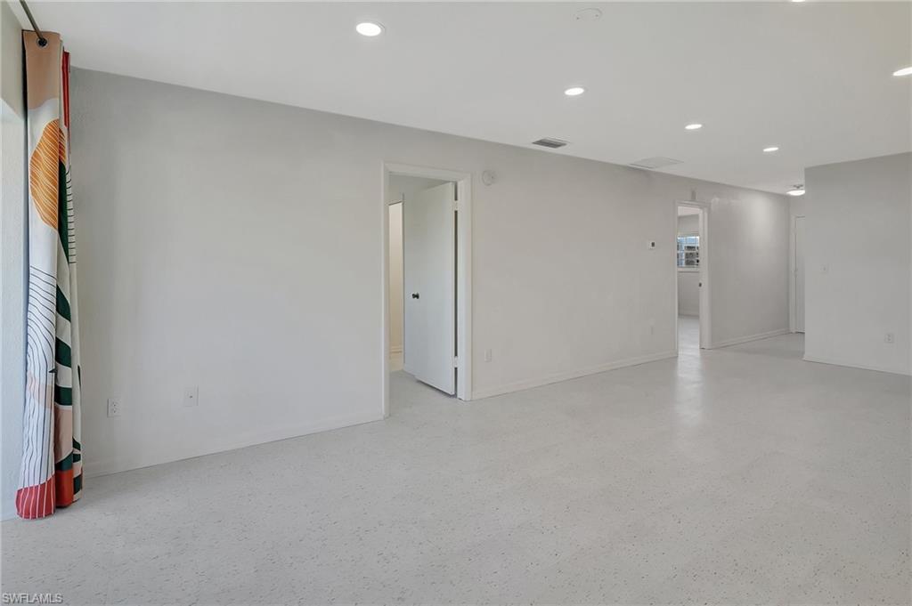 CYPRESS LAKES MANOR NORTH - Residential Lease