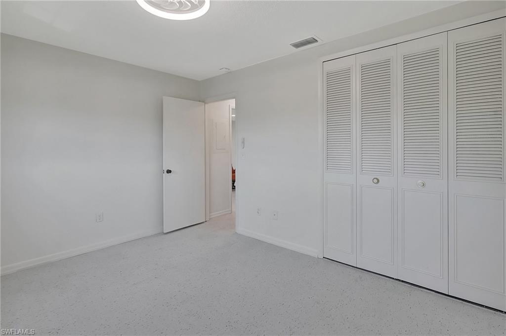 CYPRESS LAKES MANOR NORTH - Residential Lease