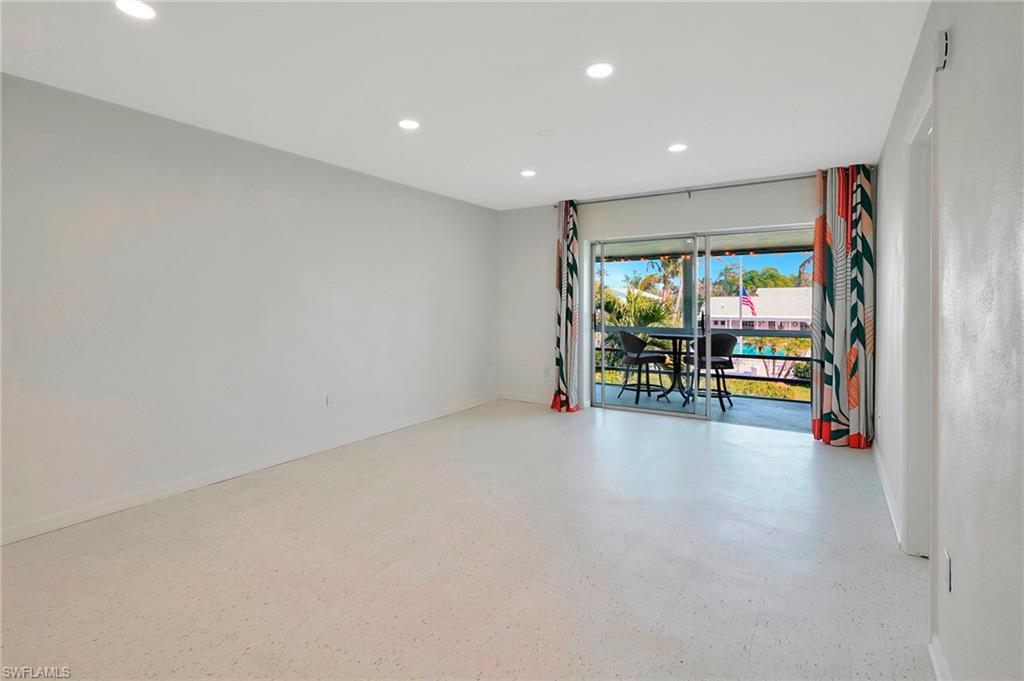 CYPRESS LAKES MANOR NORTH - Residential Lease