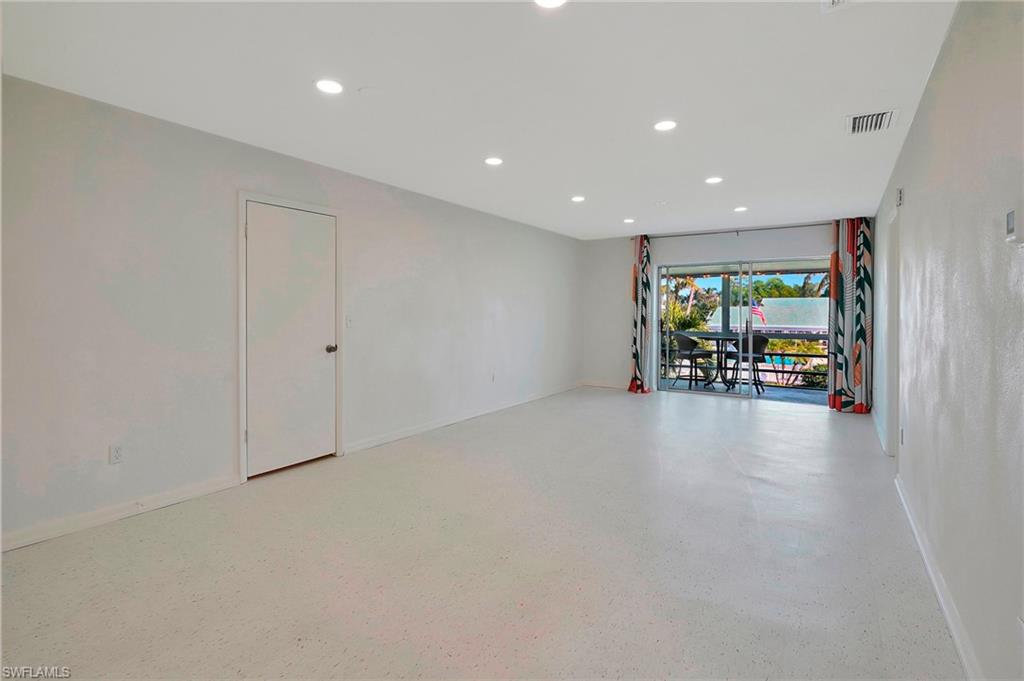 CYPRESS LAKES MANOR NORTH - Residential Lease