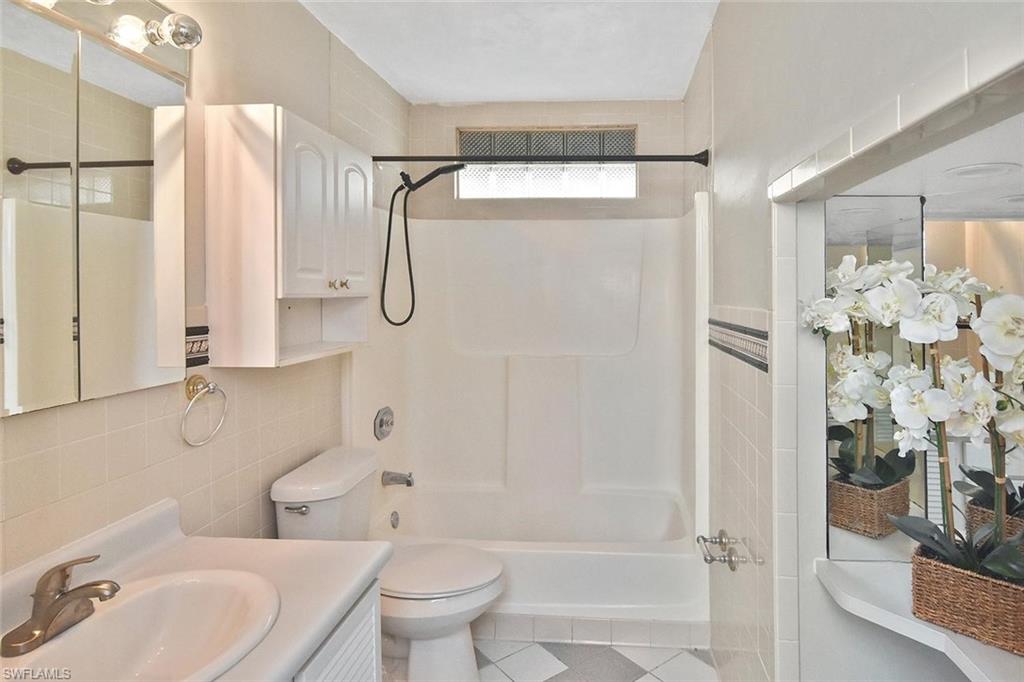 GOLDEN GATE CITY - Residential