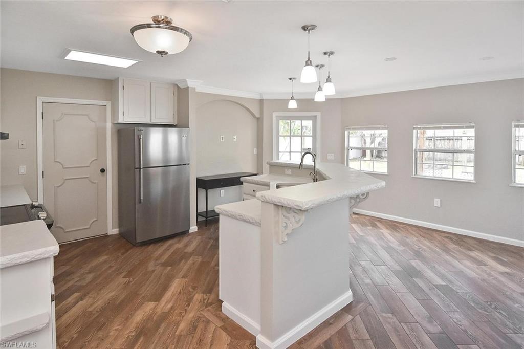 GOLDEN GATE CITY - Residential