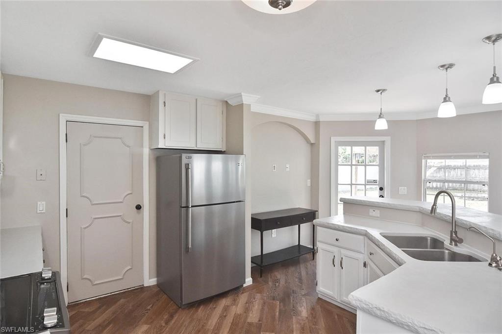 GOLDEN GATE CITY - Residential