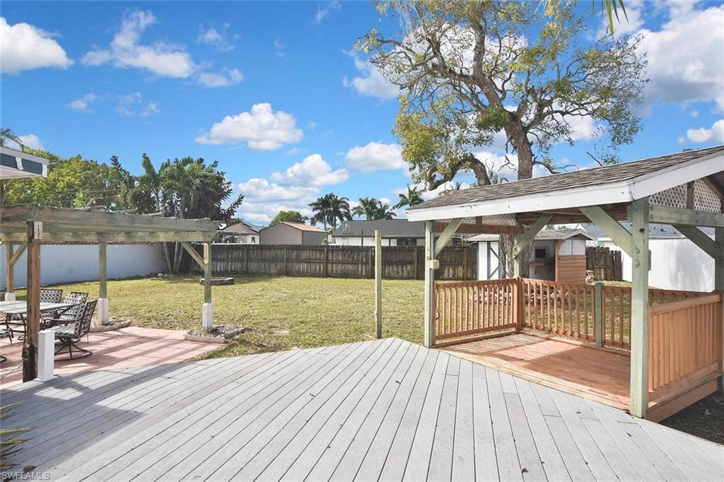 GOLDEN GATE CITY - Residential